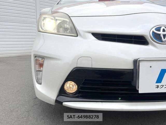 Toyota PRIUS 2014-02 8547455-12