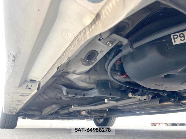 Toyota PRIUS 2014-02 8547455-19