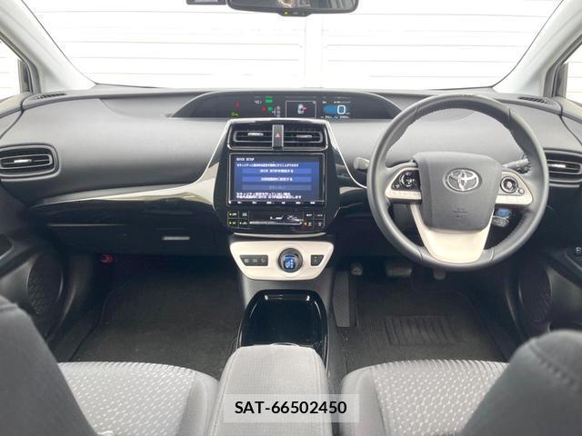 Toyota PRIUS 2018-11 8547458-1