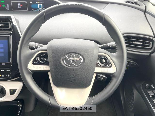 Toyota PRIUS 2018-11 8547458-10