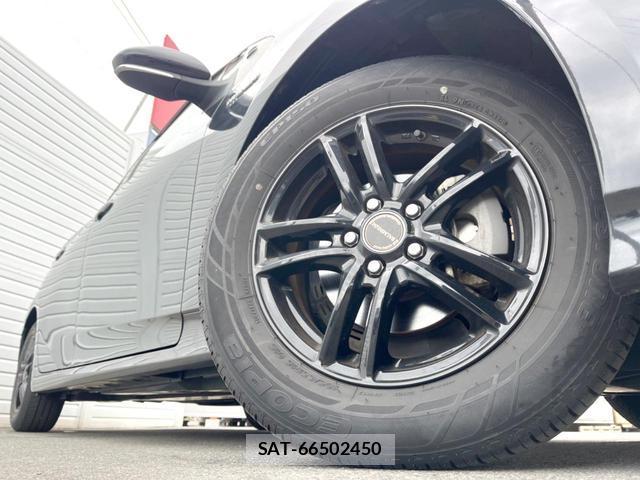 Toyota PRIUS 2018-11 8547458-13