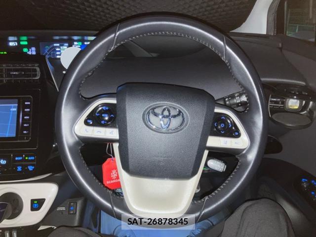 Toyota PRIUS 2016-04 8547494-9