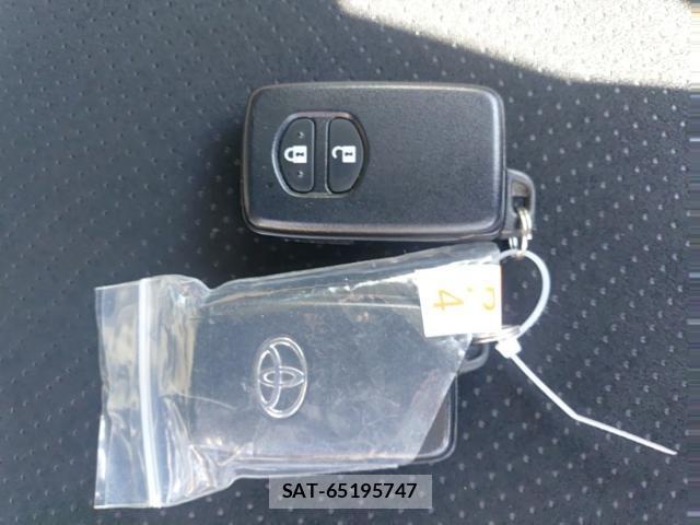 Toyota PRIUS 2015-07 8547497-14