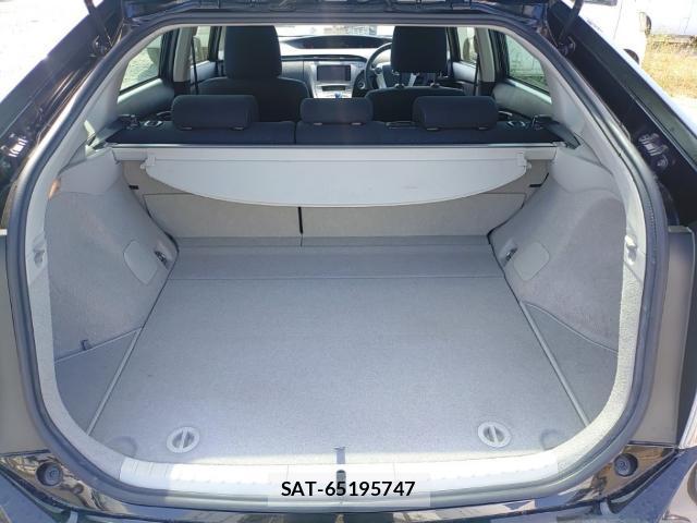 Toyota PRIUS 2015-07 8547497-7