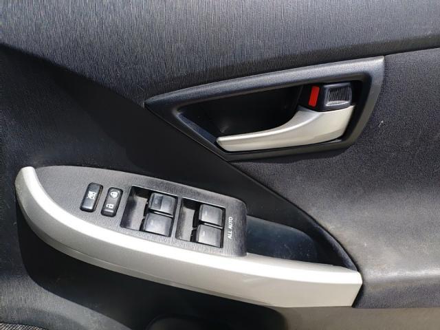 Toyota PRIUS 2013-08 8547506-13