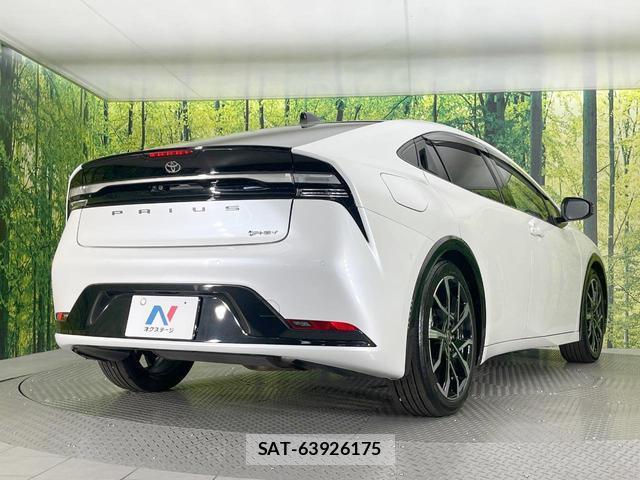Toyota PRIUS 2023-09 8547679-16