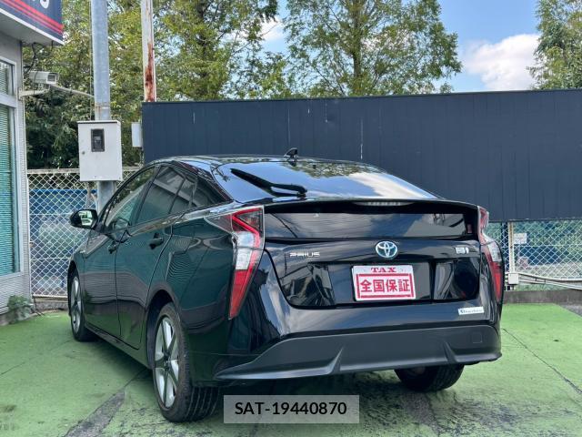 Toyota PRIUS 2016-06 8548006-2