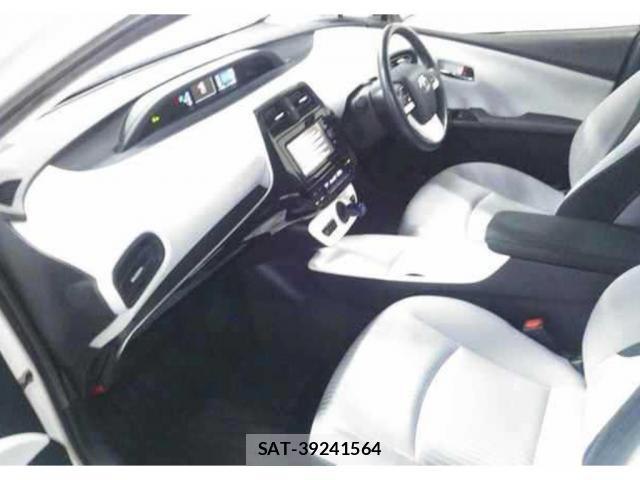 Toyota PRIUS 2017-11 8548162-2