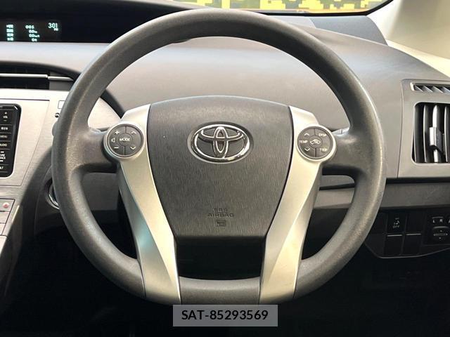 Toyota PRIUS 2013-08 8548440-10