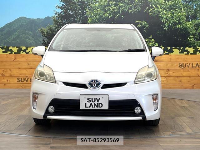 Toyota PRIUS 2013-08 8548440-13