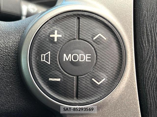Toyota PRIUS 2013-08 8548440-6