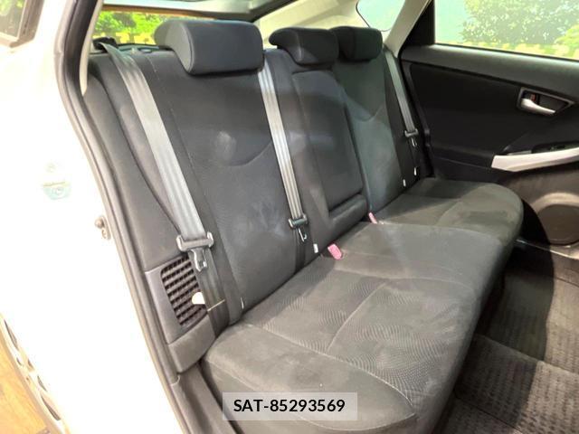 Toyota PRIUS 2013-08 8548440-8