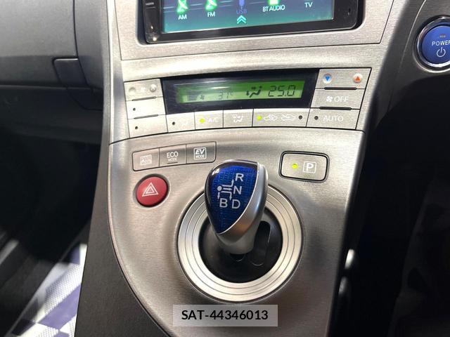 Toyota PRIUS 2013-10 8548507-4