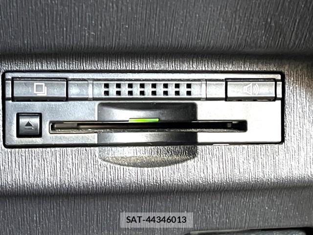 Toyota PRIUS 2013-10 8548507-5