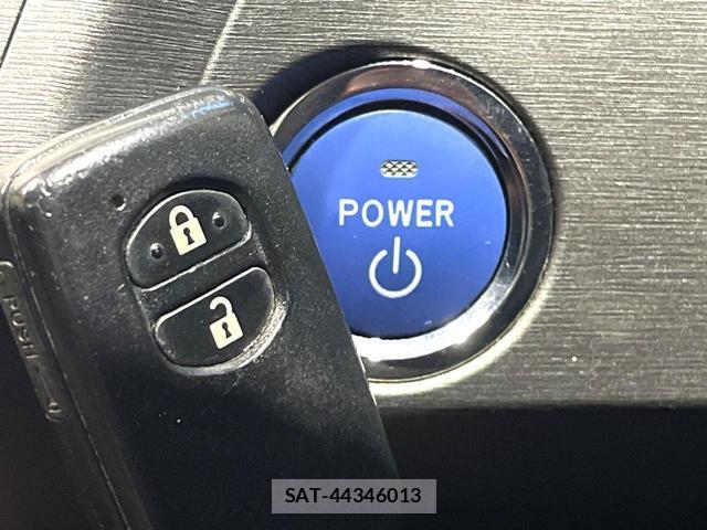 Toyota PRIUS 2013-10 8548507-6