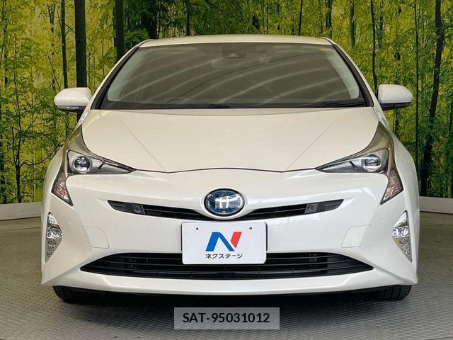 Toyota PRIUS 2017-03 8548593-13
