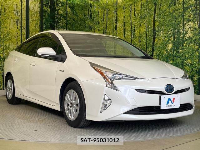 Toyota PRIUS 2017-03 8548593-15