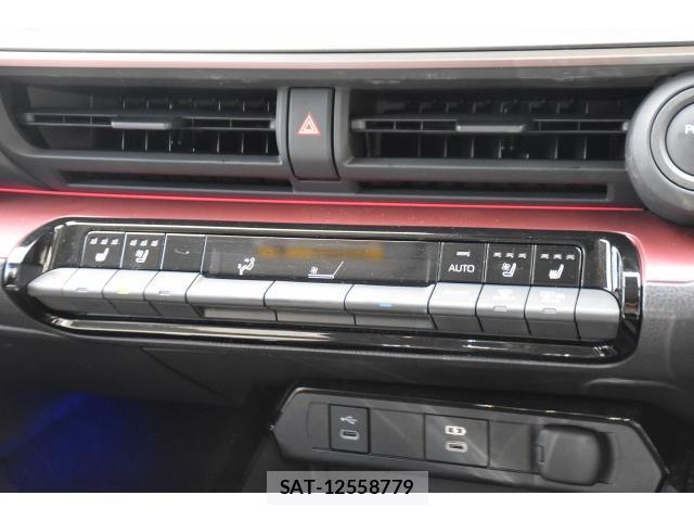 Toyota PRIUS 2023-08 8548652-11