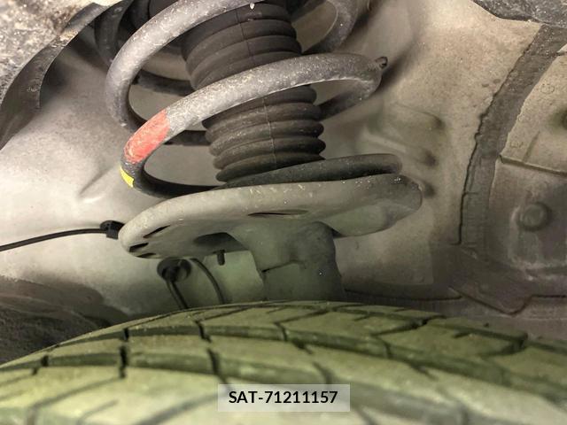 Toyota PRIUS 2011-02 8549044-19