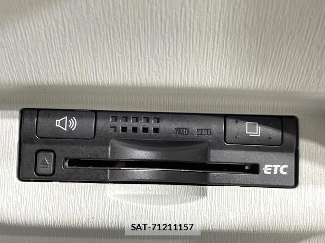 Toyota PRIUS 2011-02 8549044-4