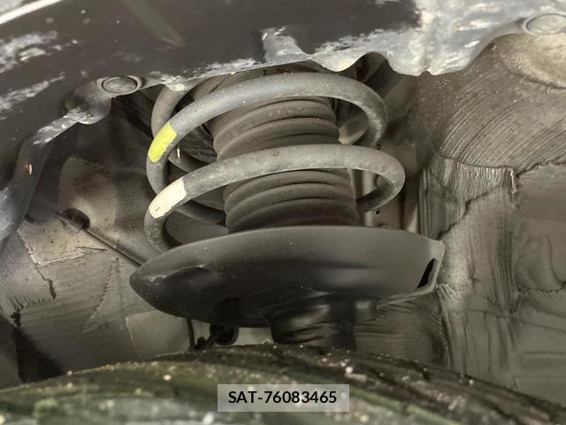 Toyota PRIUS 2016-05 8549051-17