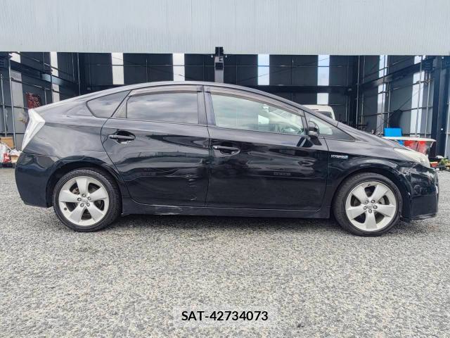 Toyota PRIUS 2010-04 8549179-2