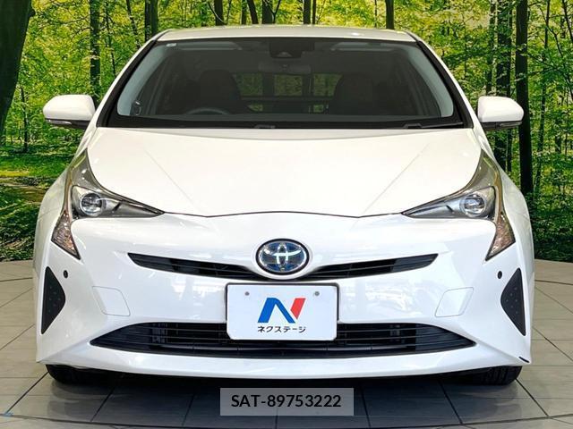 Toyota PRIUS 2017-07 8549293-13