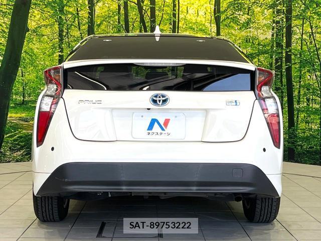 Toyota PRIUS 2017-07 8549293-14