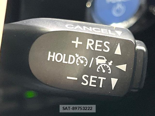 Toyota PRIUS 2017-07 8549293-5