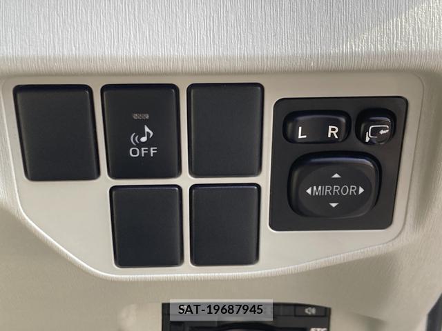 Toyota PRIUS 2013-09 8549421-15