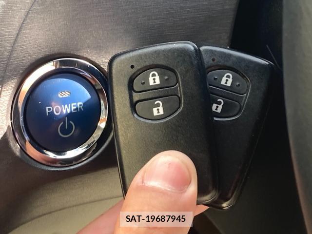 Toyota PRIUS 2013-09 8549421-16
