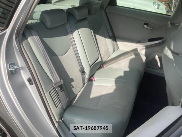 Toyota PRIUS 2013-09 8549421-19