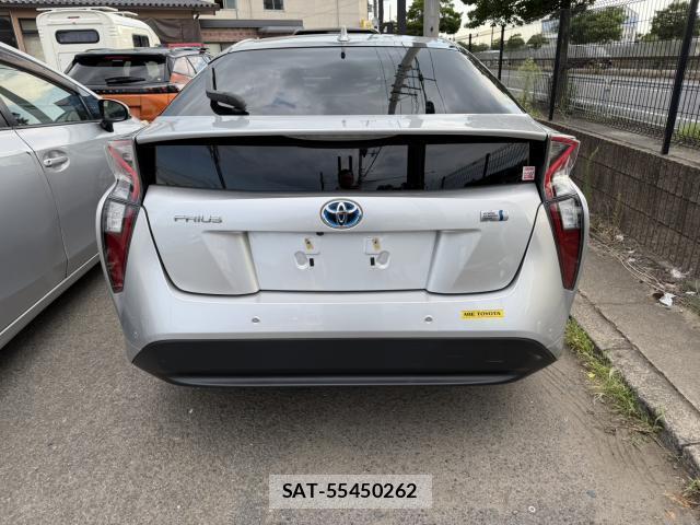 Toyota PRIUS 2016-06 8549440-1