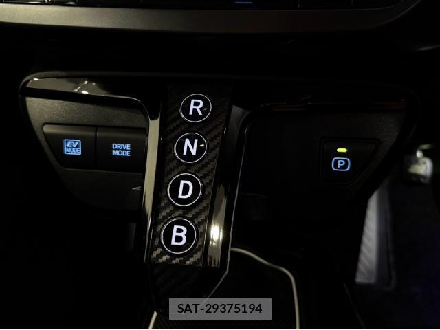 Toyota PRIUS 2022-04 8549478-9