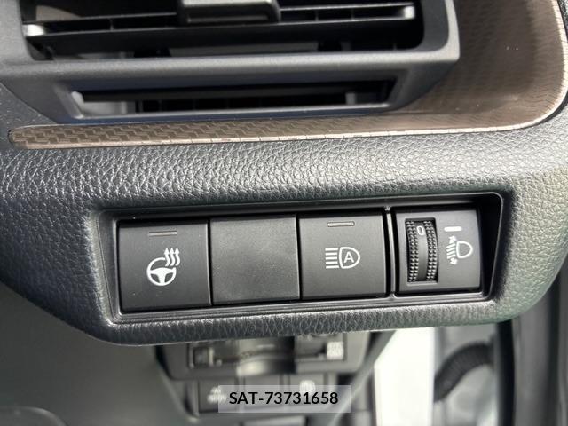 Toyota PRIUS 2023-07 8549549-19