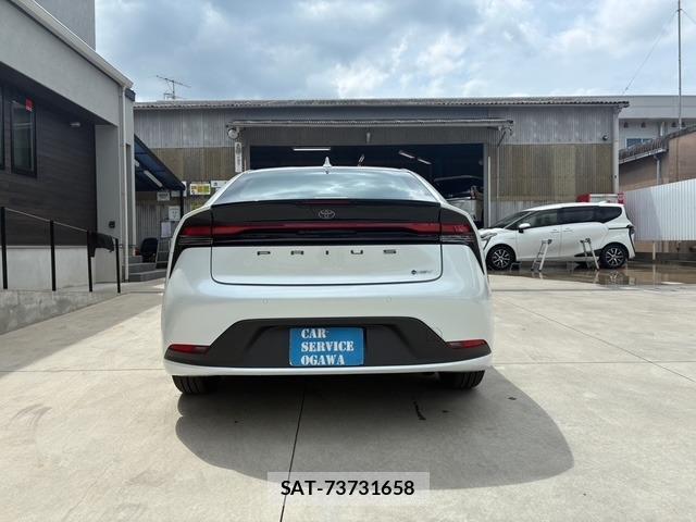 Toyota PRIUS 2023-07 8549549-5