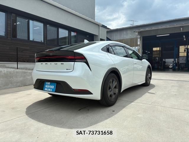 Toyota PRIUS 2023-07 8549549-6