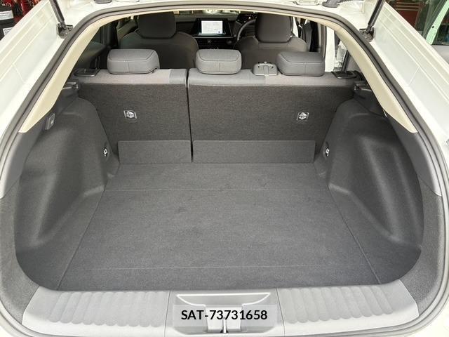 Toyota PRIUS 2023-07 8549549-8