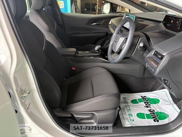 Toyota PRIUS 2023-07 8549549-9