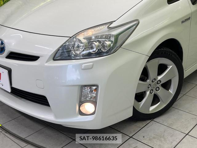 Toyota PRIUS 2010-03 8549568-11