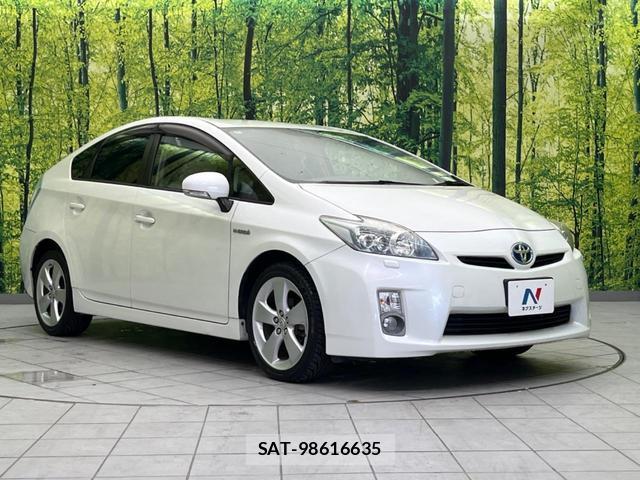 Toyota PRIUS 2010-03 8549568-15