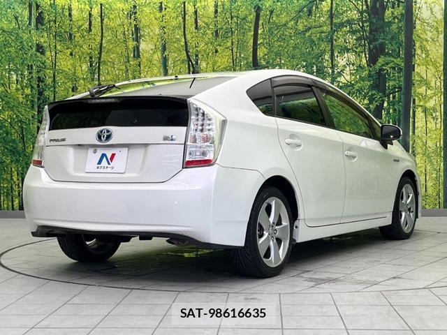 Toyota PRIUS 2010-03 8549568-16