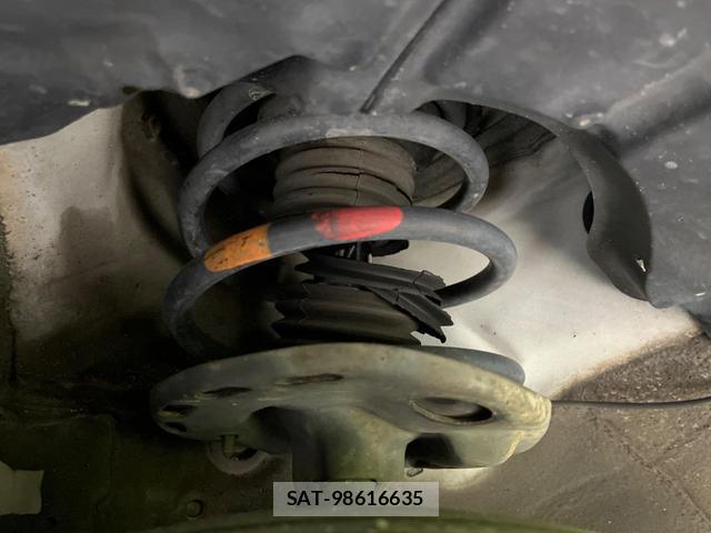 Toyota PRIUS 2010-03 8549568-19