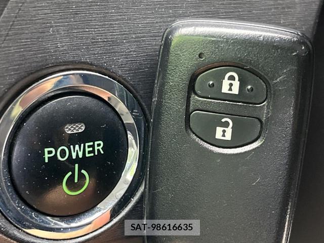 Toyota PRIUS 2010-03 8549568-6