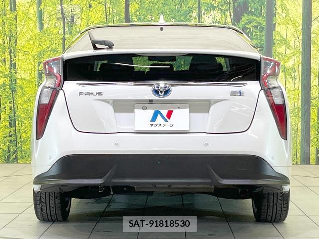 Toyota PRIUS 2017-09 8549689-14