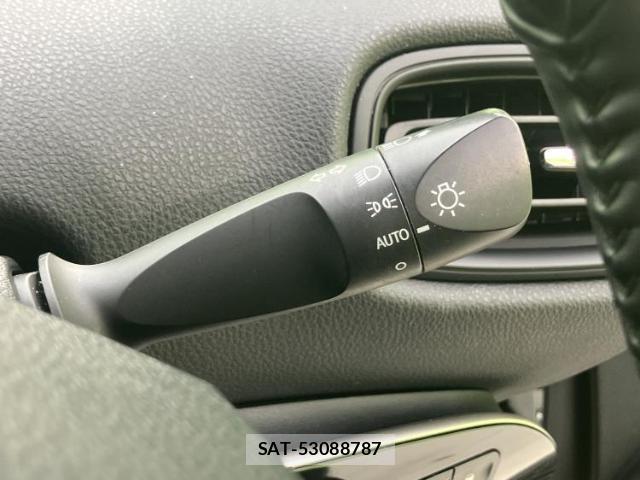Toyota PRIUS 2019-06 8550102-14