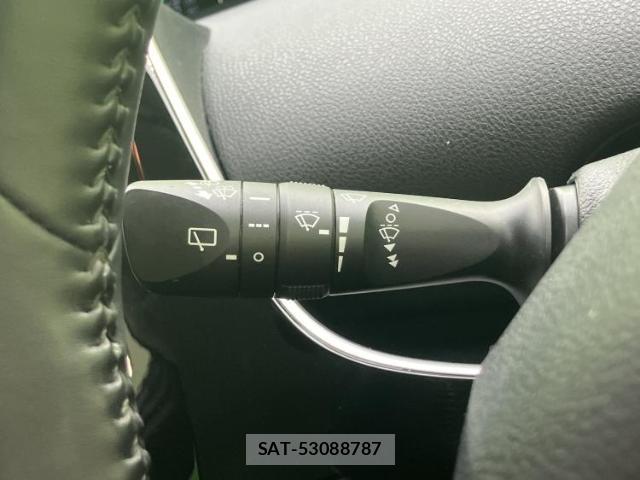 Toyota PRIUS 2019-06 8550102-15