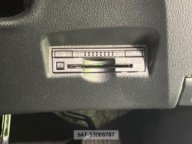 Toyota PRIUS 2019-06 8550102-17