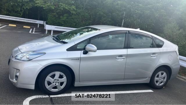 Toyota PRIUS 2010-11 8550238-10