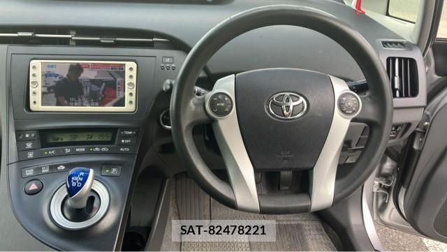 Toyota PRIUS 2010-11 8550238-16